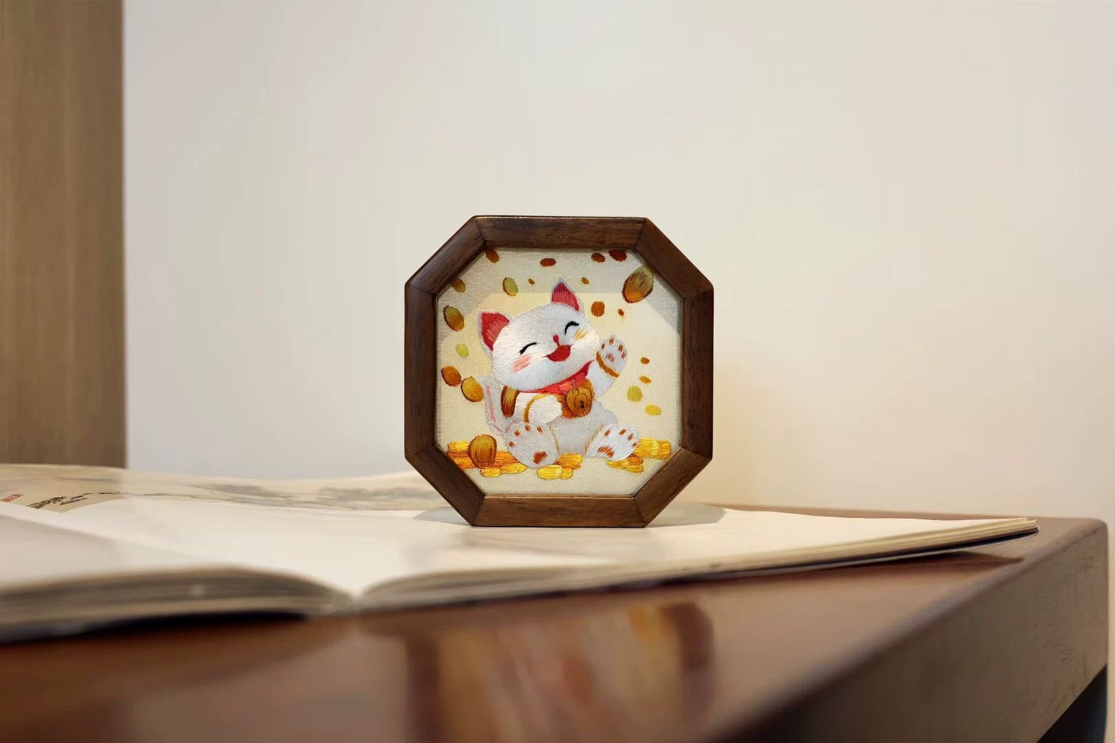 中式手工刺绣木制摆台