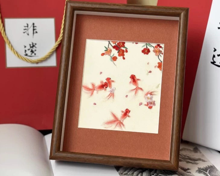 Chinese Hand-Embroidery Picture Frame