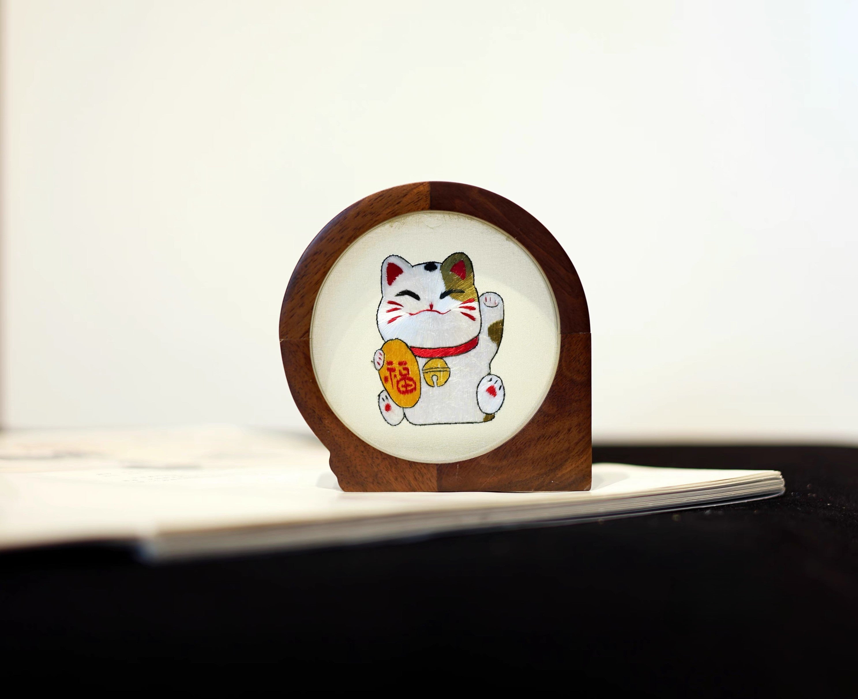 Lucky Cat Hand-Embroidered Wooden Decorative Ornament