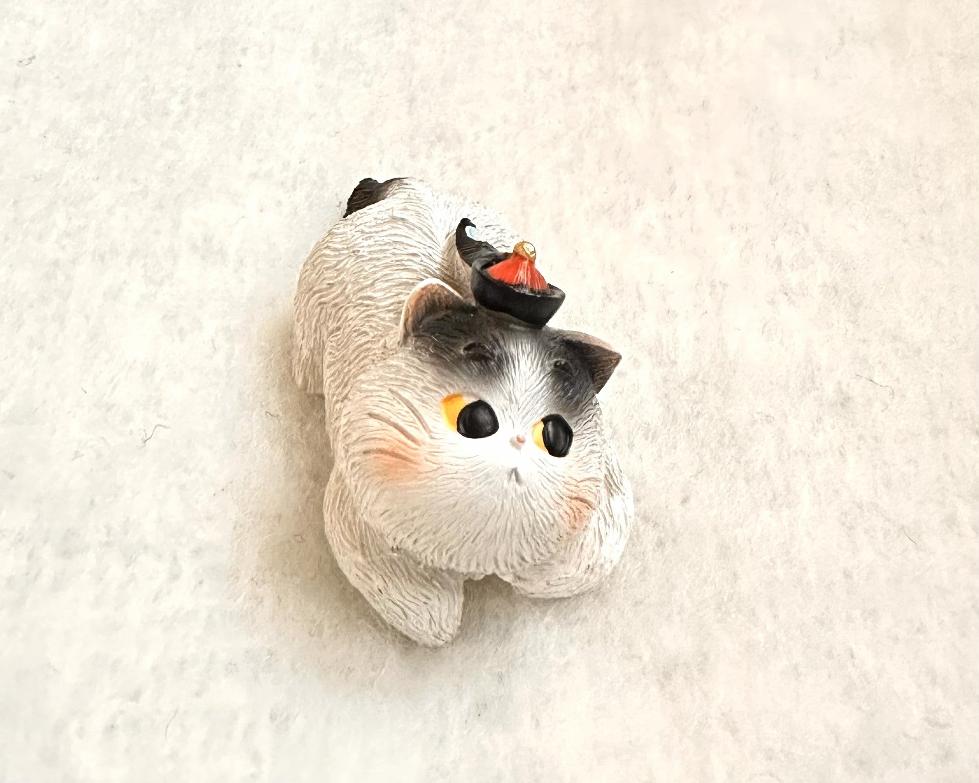 Lying Cat Desk Ornament